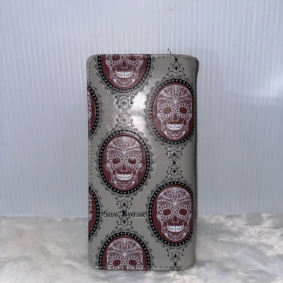Shag Wear Canada Skull Embossed Large Zip Wallet NWOT - Picture 7 of 7